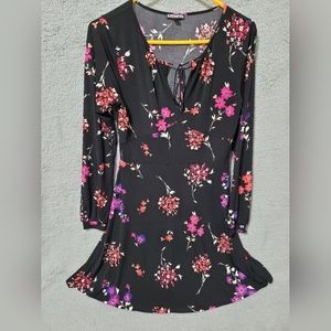 Express Long Sleeve Black Floral dress Size Small